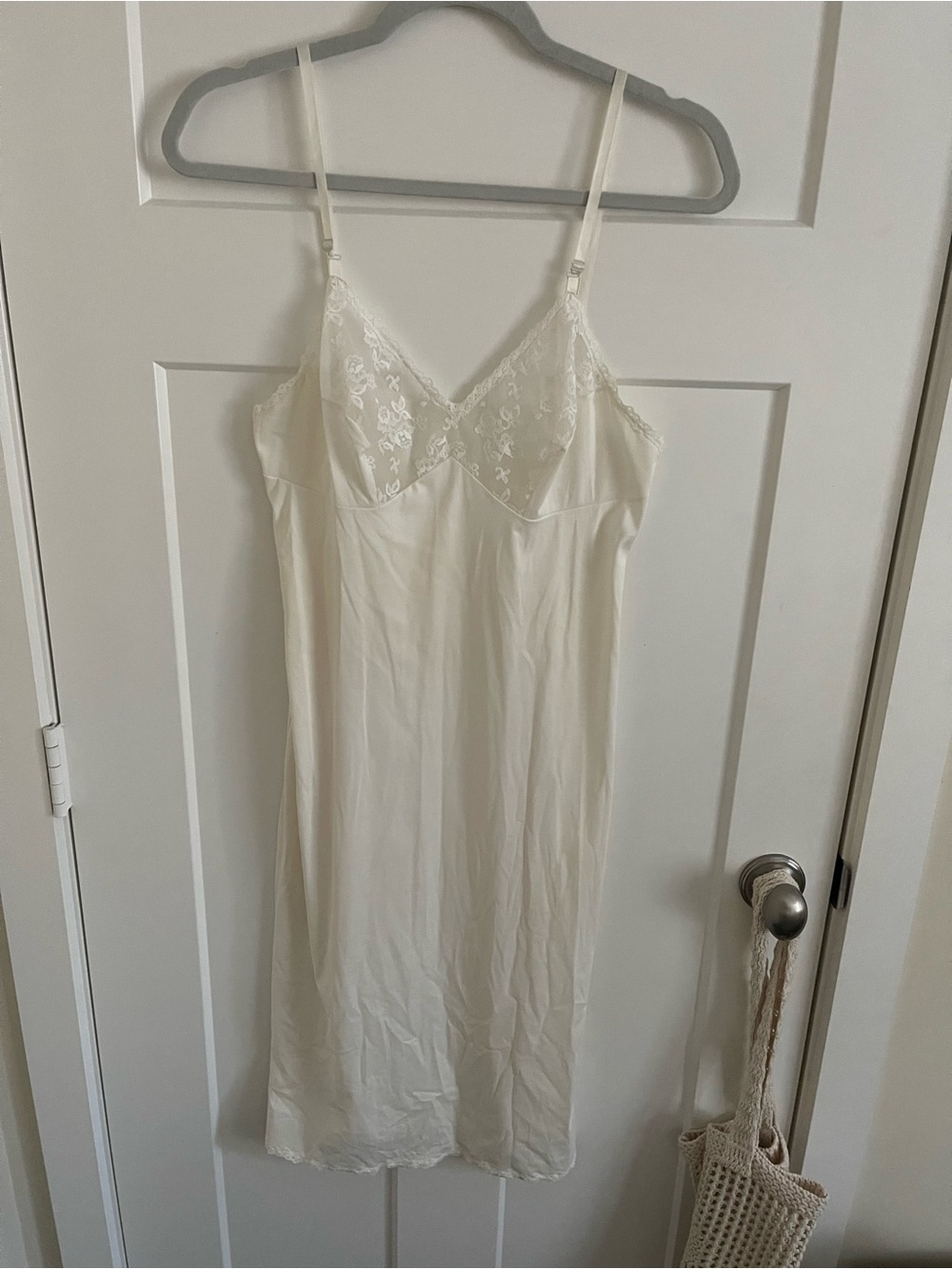 Vanity Cream Lace-Trim Slip